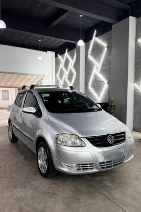 VOLKSWAGEN FOX 1.0 MI 8V FLEX 4P MANUAL VOLKSWAGEN FOX 1.0 MI 8V FLEX 4P MANUAL